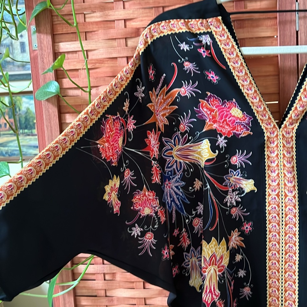 Rose + Olive Kimono Sleeve Top - Picture 3 of 8